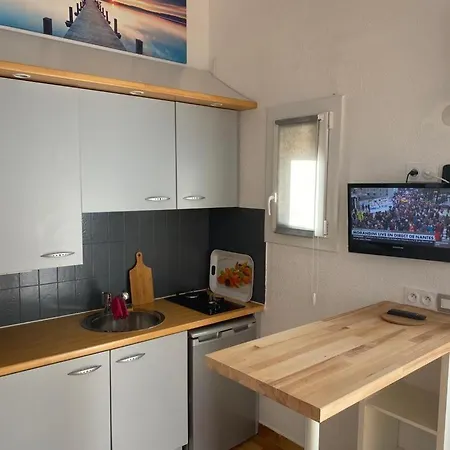 Eureka H137 Apartment *